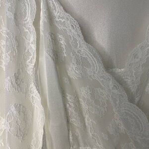 Vintage Peignoir Set Petite Ivory Lace Nightgown Robe 2 Piece Gilead Fairy Bride